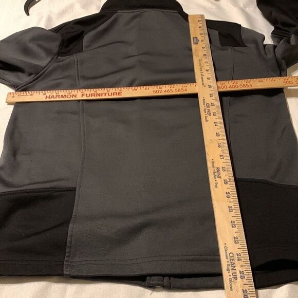 Colosseum on the stands U of L Size Medium baseline jacket - Picture 4 of 8